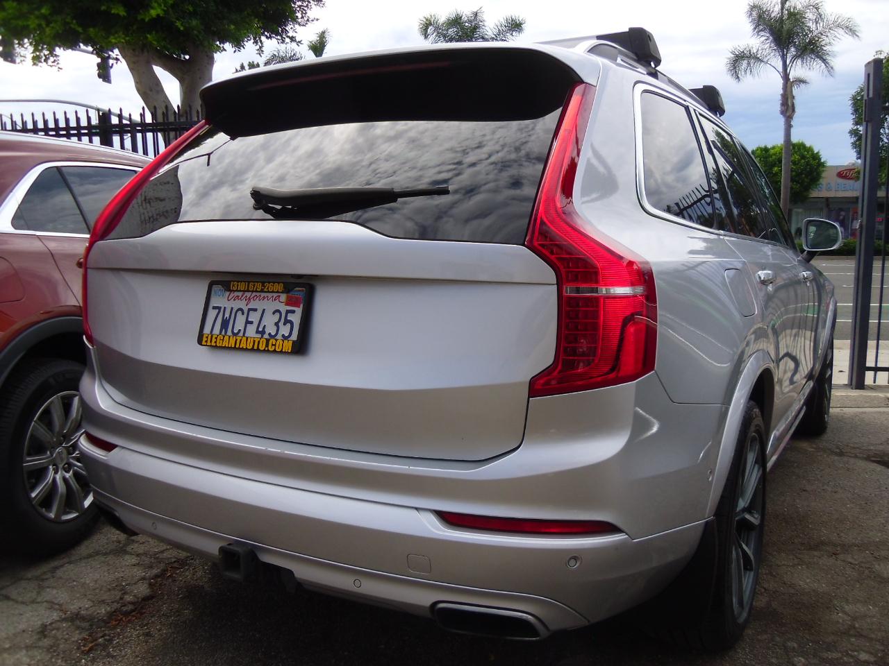 Volvo XC90 T6 AWD 7-Passenger Momentum 2017