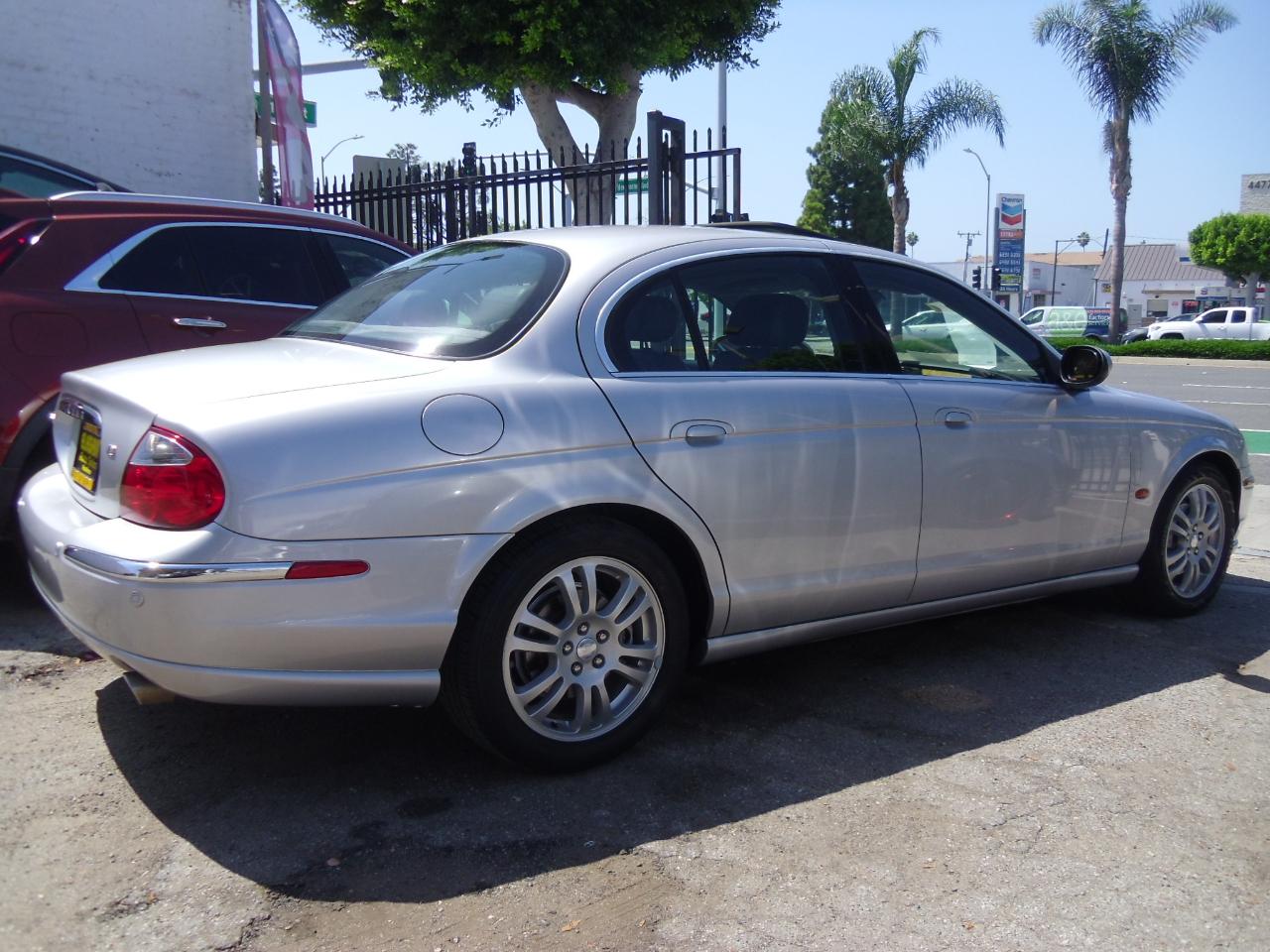 Jaguar S-Type 4dr Sdn V8 2004
