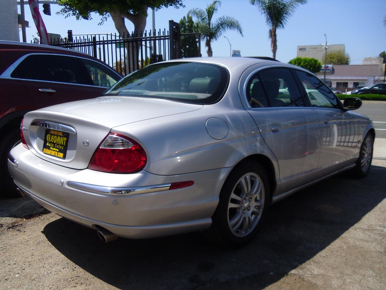Jaguar S-Type 4dr Sdn V8 2004