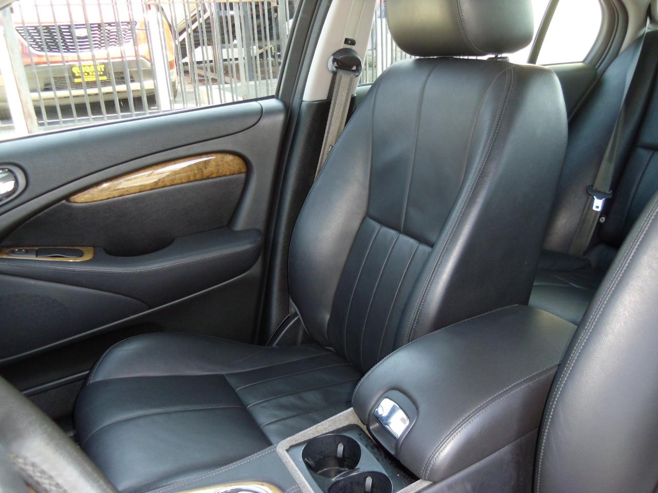 Jaguar S-Type 4dr Sdn V8 2004