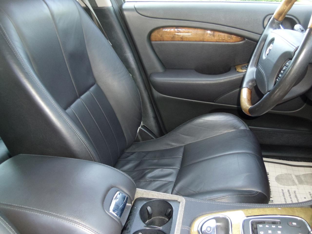 Jaguar S-Type 4dr Sdn V8 2004