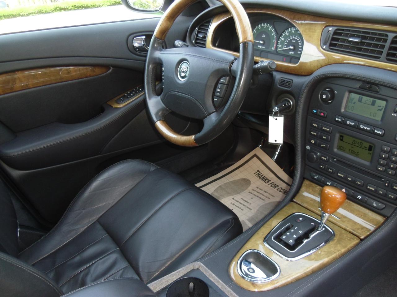 Jaguar S-Type 4dr Sdn V8 2004