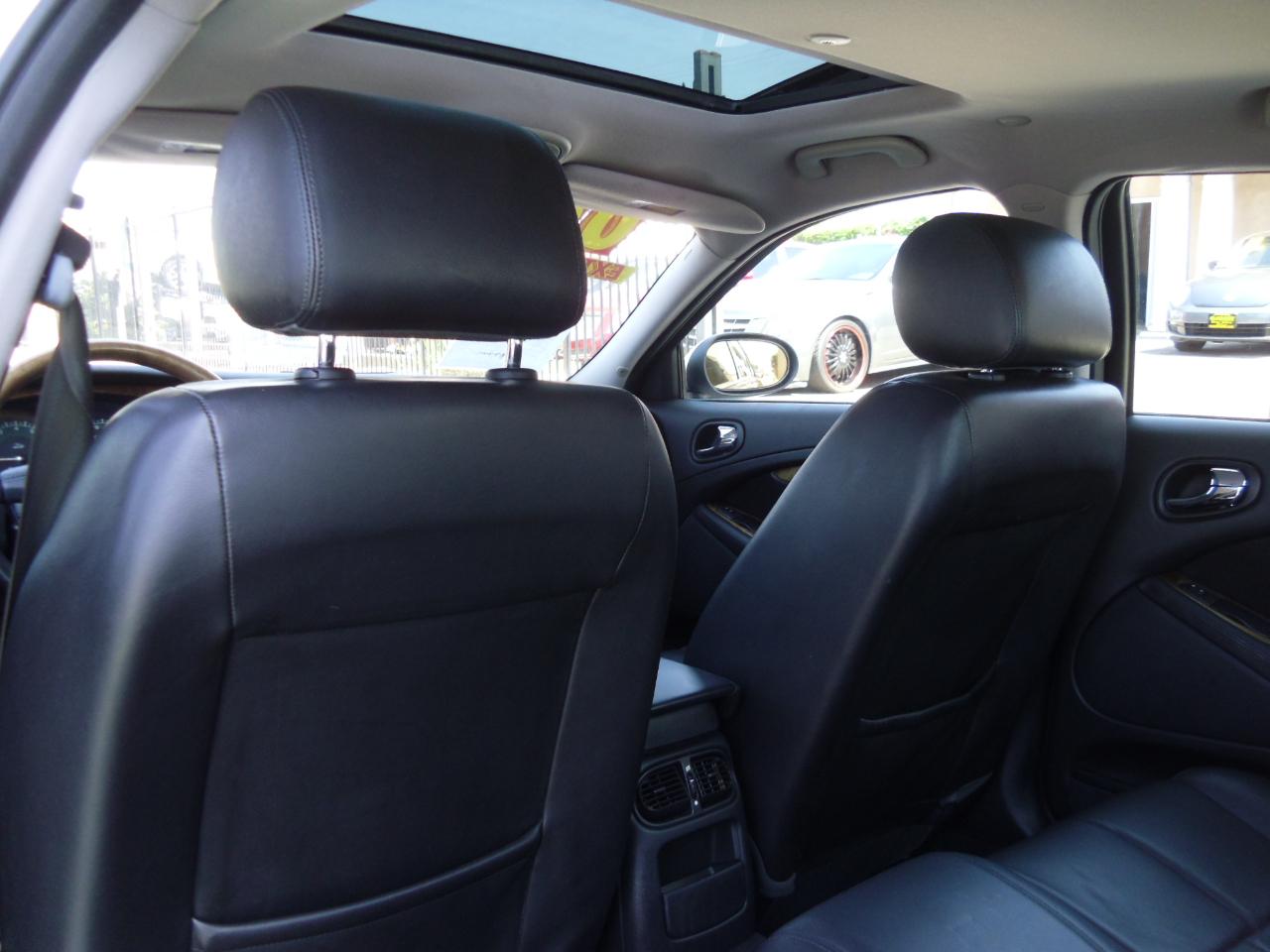 Jaguar S-Type 4dr Sdn V8 2004
