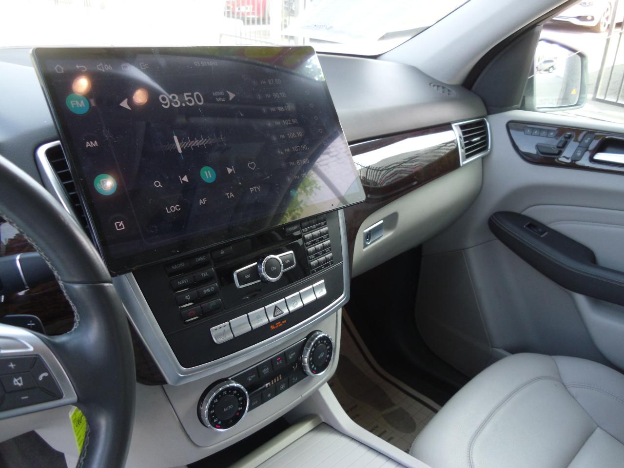 Mercedes-Benz M-Class 4MATIC 4dr ML 350 2012