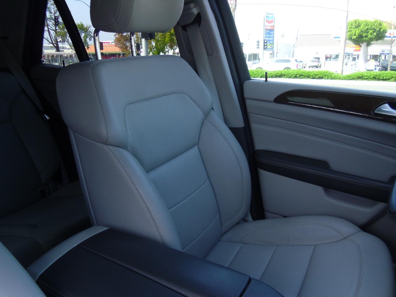 Mercedes-Benz M-Class 4MATIC 4dr ML 350 2012