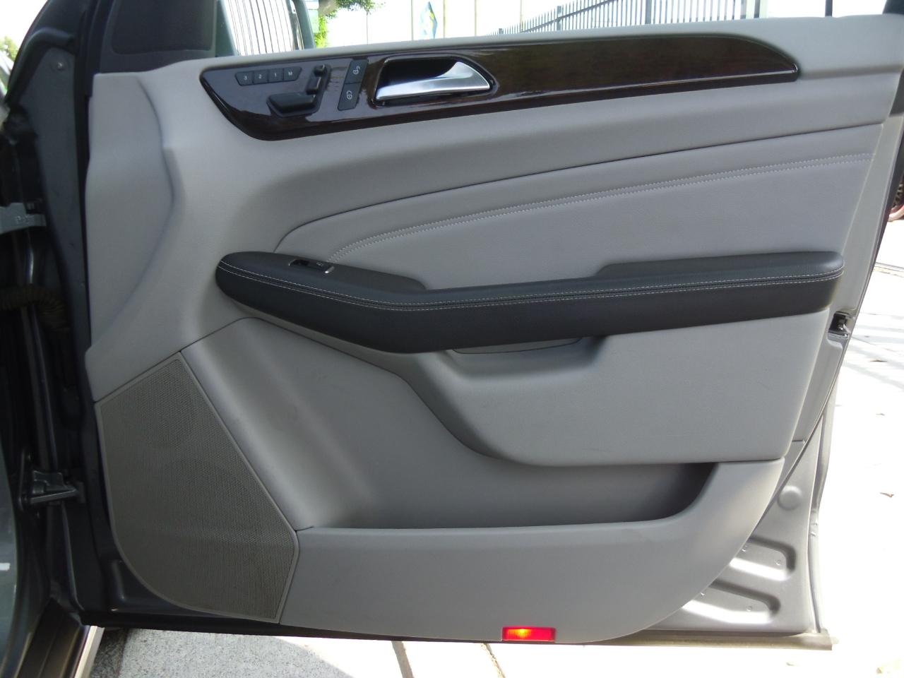 Mercedes-Benz M-Class 4MATIC 4dr ML 350 2012