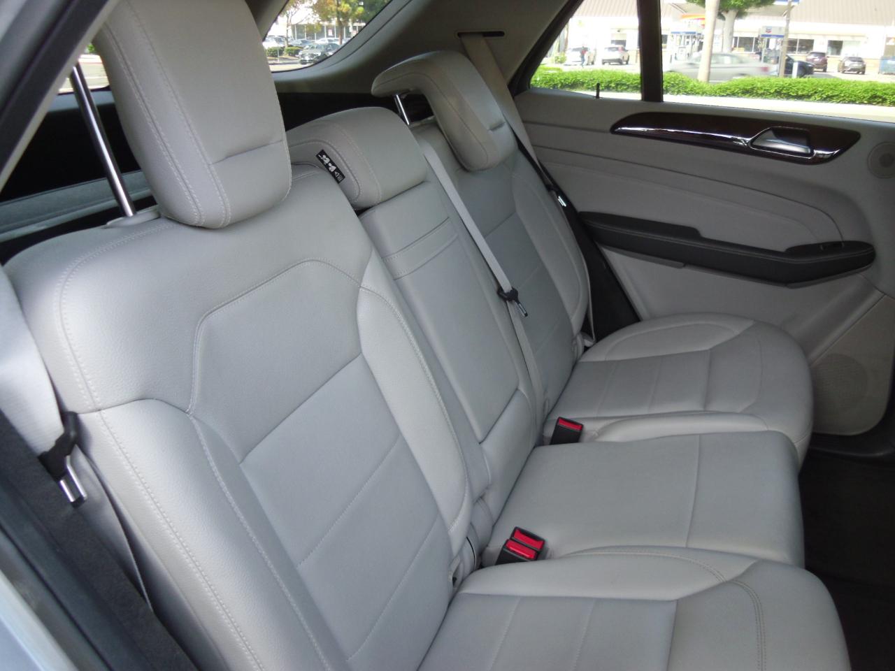 Mercedes-Benz M-Class 4MATIC 4dr ML 350 2012