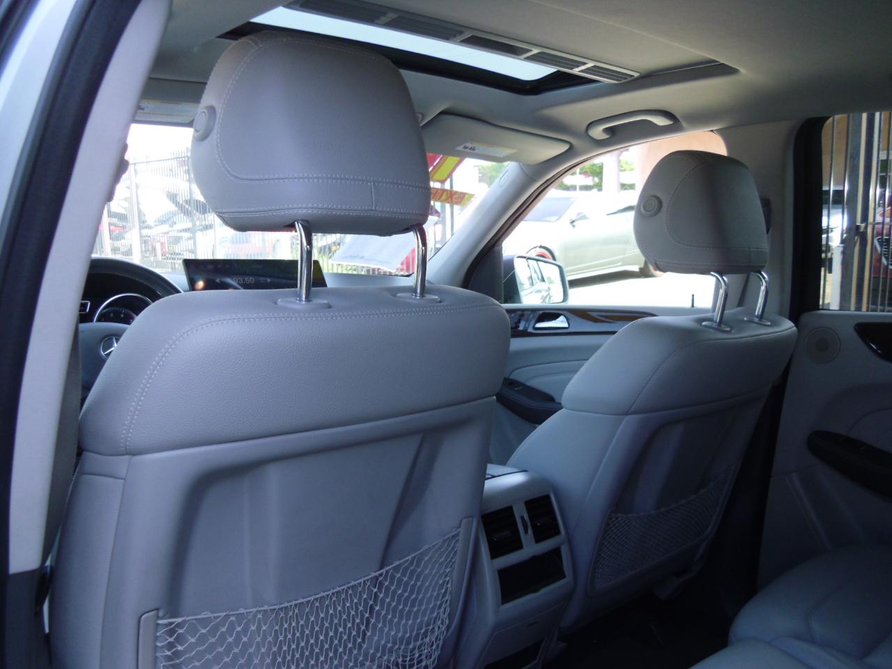 Mercedes-Benz M-Class 4MATIC 4dr ML 350 2012
