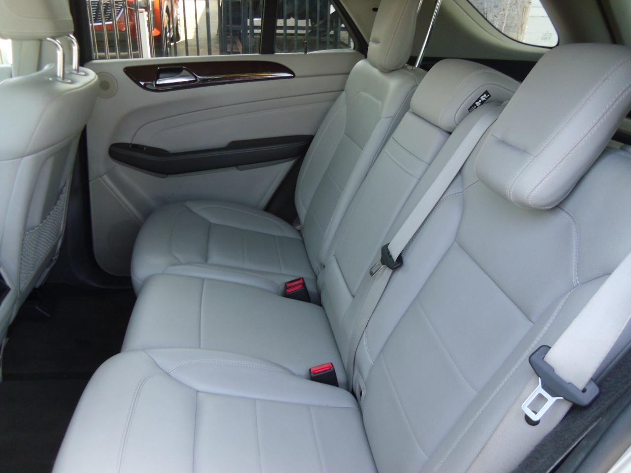 Mercedes-Benz M-Class 4MATIC 4dr ML 350 2012