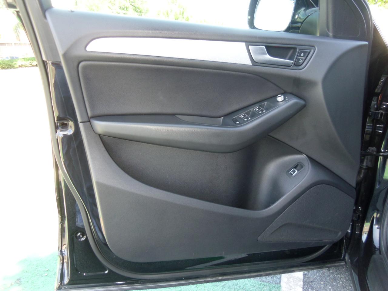 Audi Q5 quattro 4dr 2.0T Premium 2013