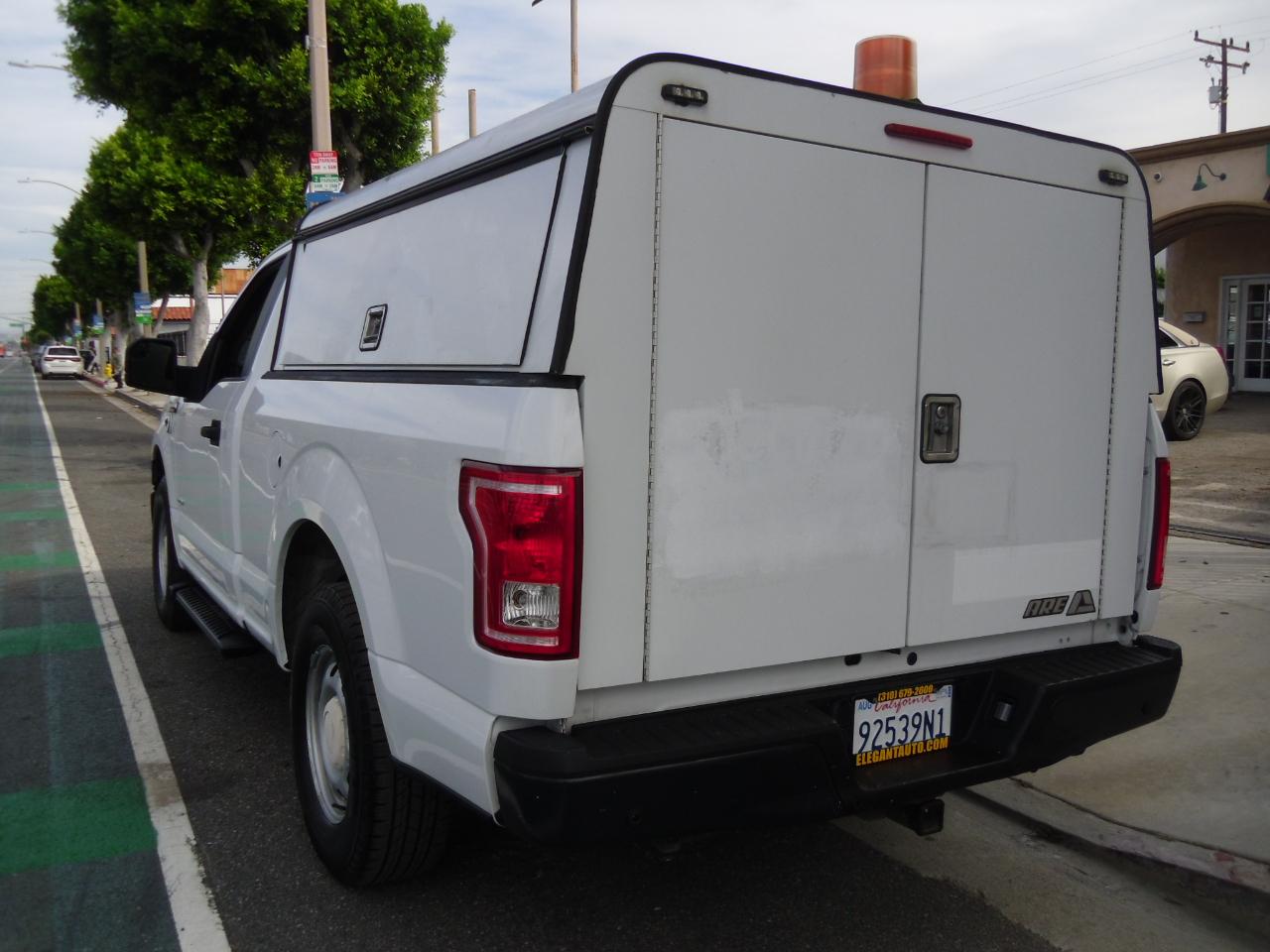 Ford F-150 2WD Reg Cab 122.5" XL 2015