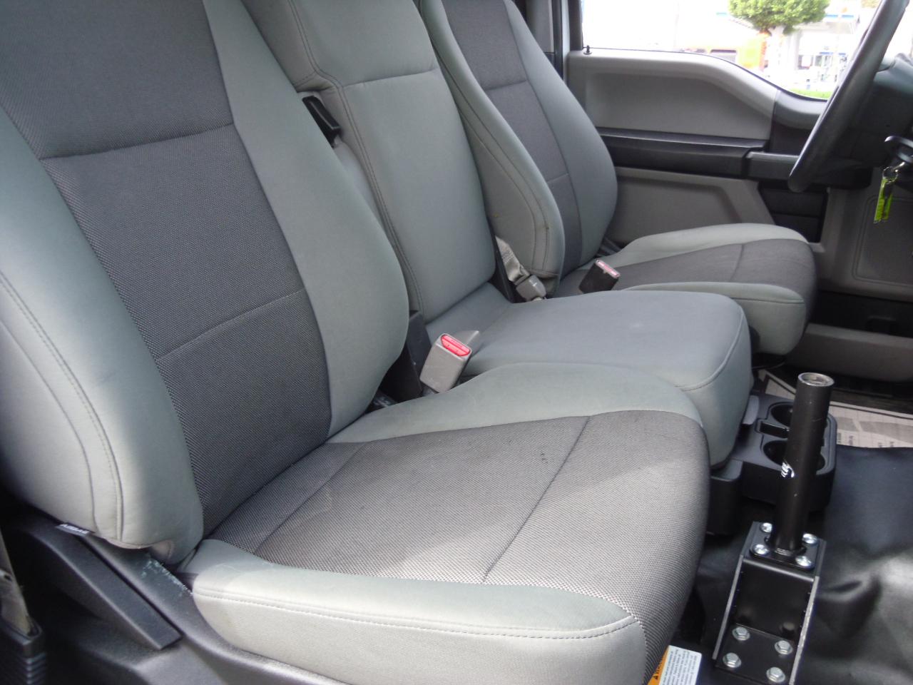 Ford F-150 2WD Reg Cab 122.5" XL 2015