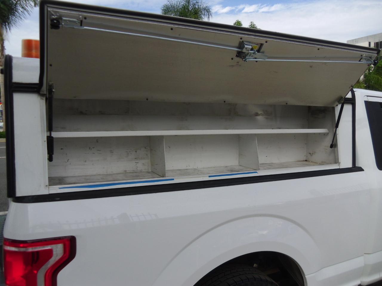 Ford F-150 2WD Reg Cab 122.5" XL 2015