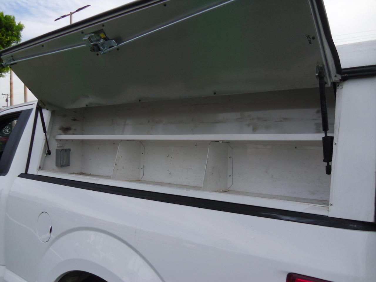 Ford F-150 2WD Reg Cab 122.5" XL 2015
