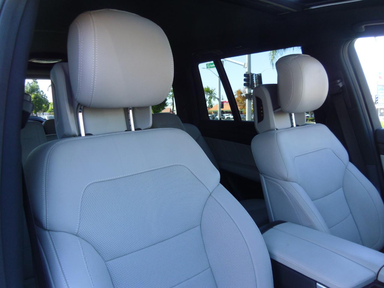 Mercedes-Benz GL 4MATIC 4dr GL 550 2016