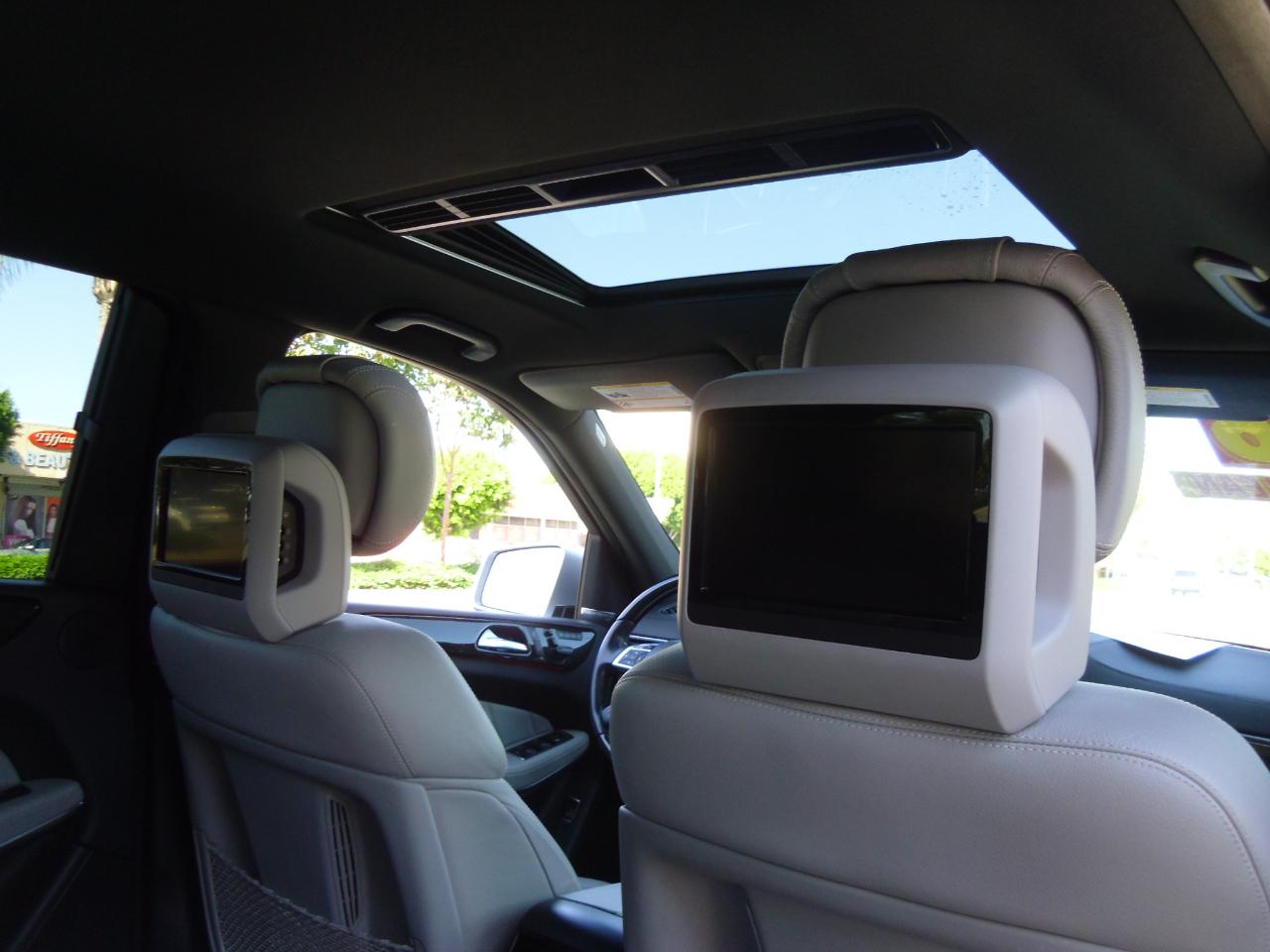 Mercedes-Benz GL 4MATIC 4dr GL 550 2016