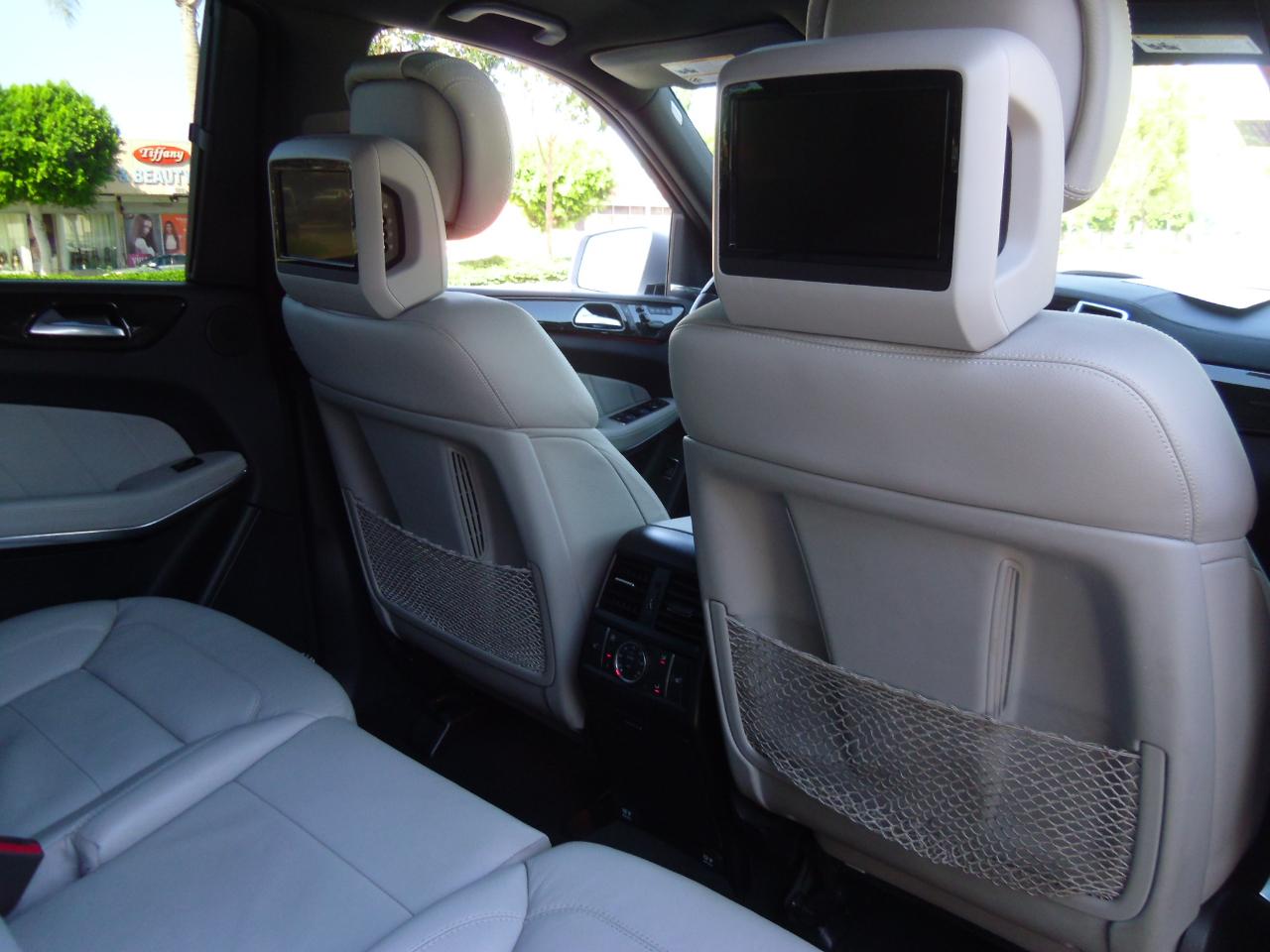 Mercedes-Benz GL 4MATIC 4dr GL 550 2016