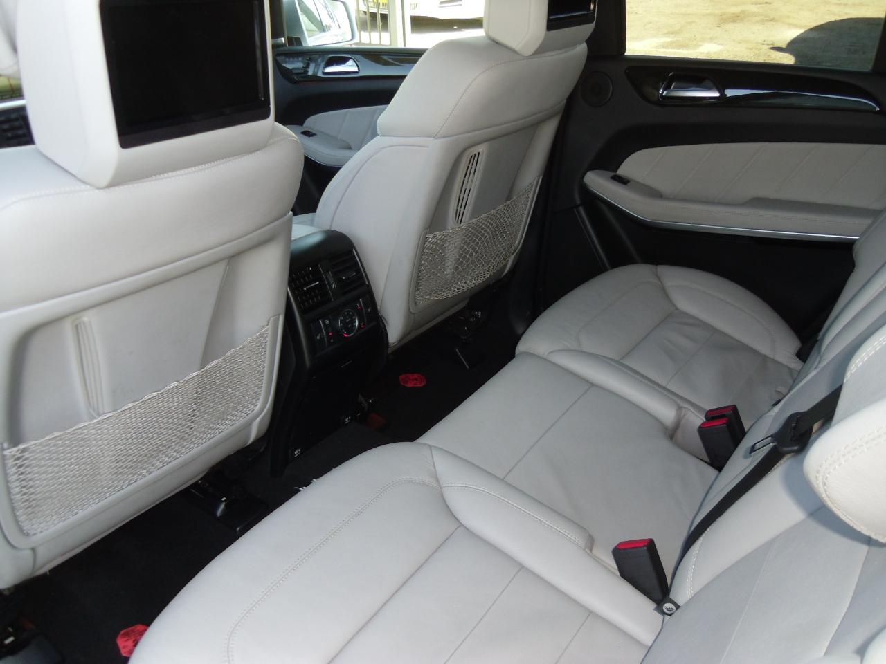 Mercedes-Benz GL 4MATIC 4dr GL 550 2016