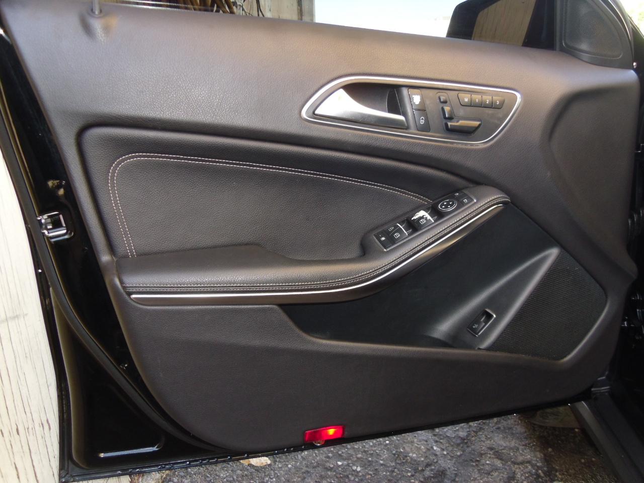 Mercedes-Benz GLA-Class FWD 4dr GLA 250 2015