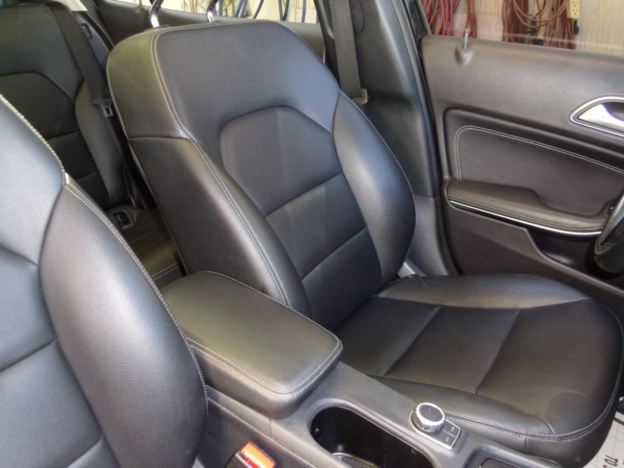 Mercedes-Benz GLA-Class FWD 4dr GLA 250 2015
