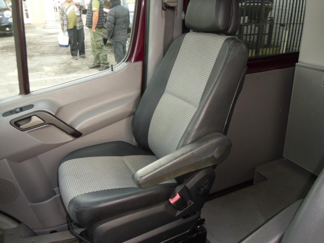 Dodge Sprinter 3500 170" WB 2007