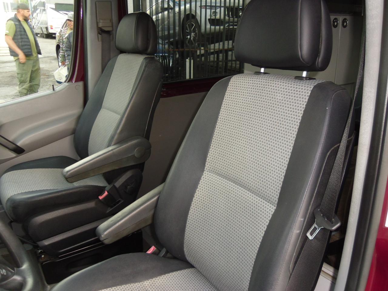 Dodge Sprinter 3500 170" WB 2007
