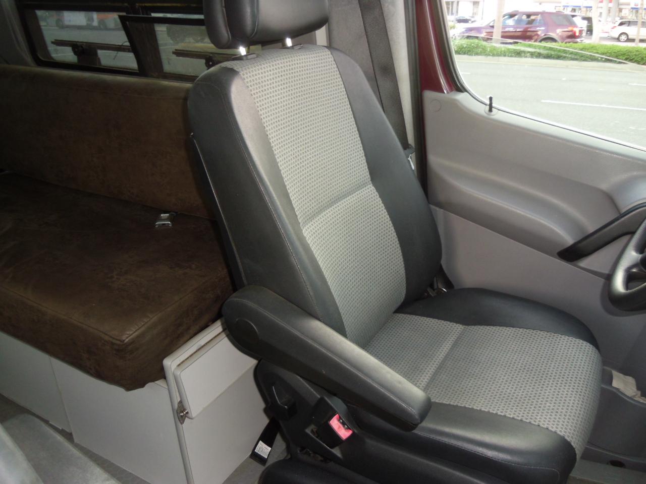 Dodge Sprinter 3500 170" WB 2007