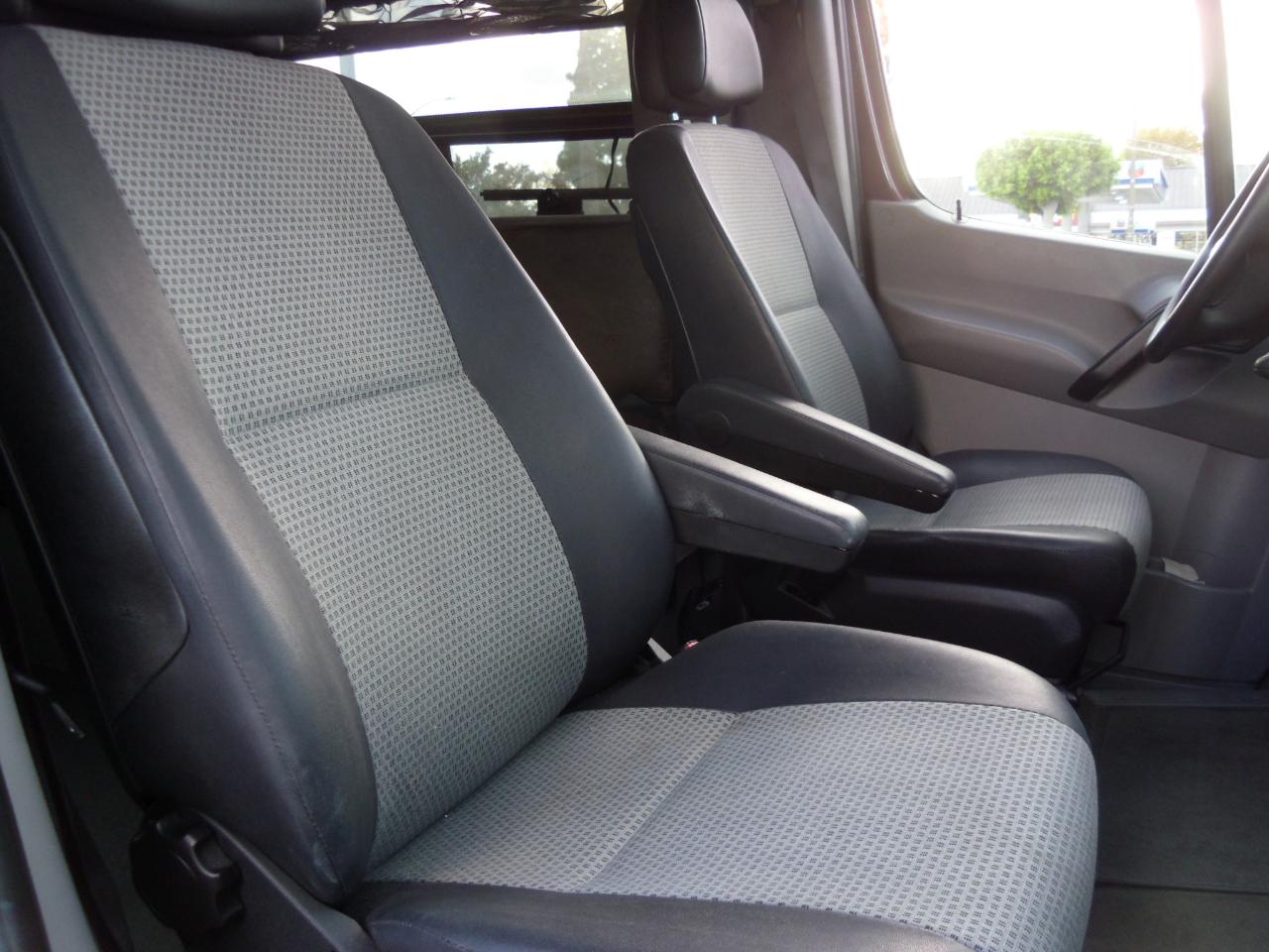 Dodge Sprinter 3500 170" WB 2007