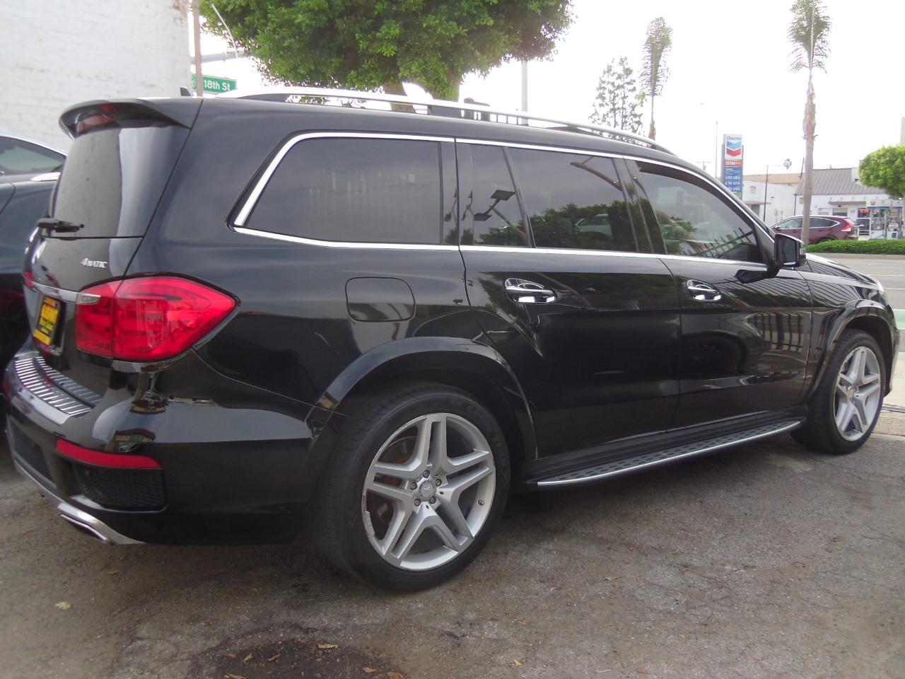 Mercedes-Benz GL-Class 4MATIC 4dr GL 550 2013