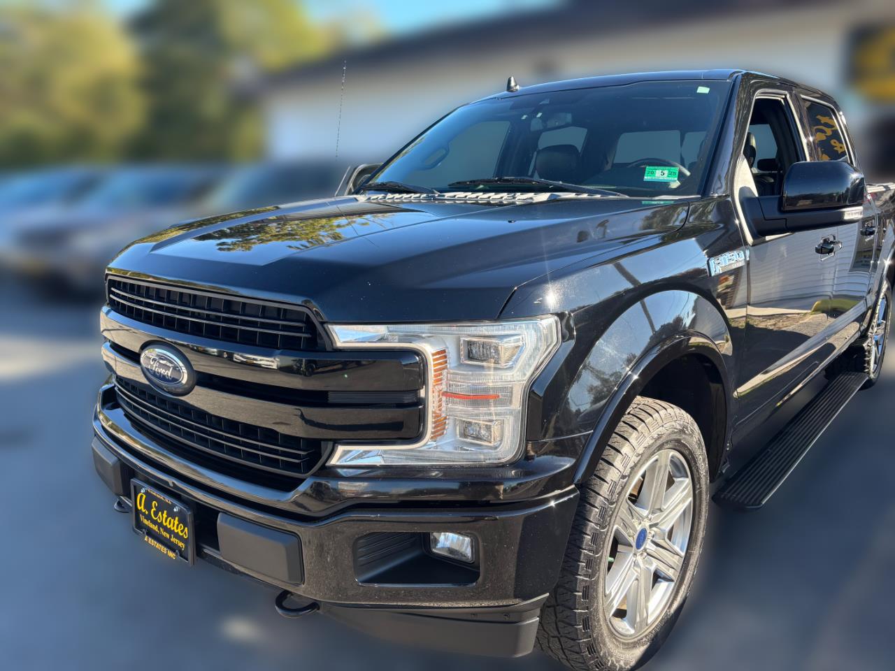 2018 Ford F-150 SuperCrew 150" Lariat 4WD
