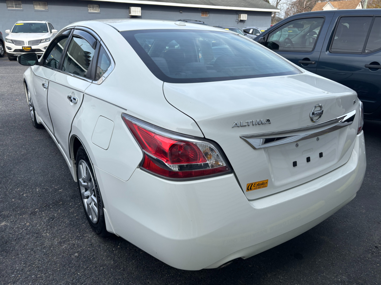 2015 Nissan Altima 2.5 SV photo 4