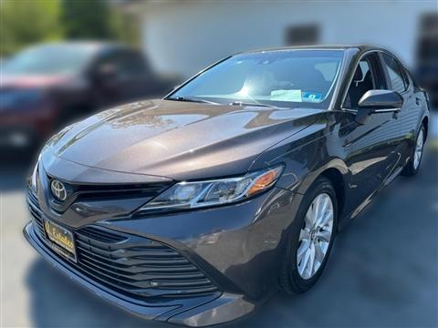 2018 Toyota Camry LE