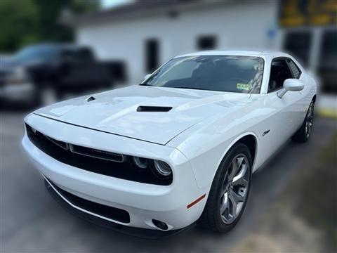 2015 Dodge Challenger SXT Plus