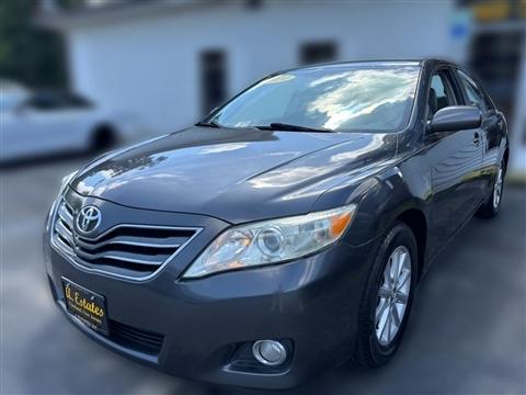 2010 Toyota Camry LE V6 6-Spd AT
