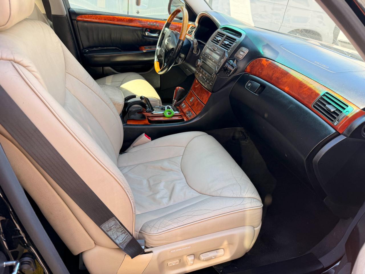 Lexus LS 430 Sedan 2005