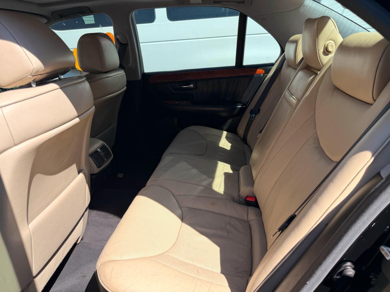 Lexus LS 430 Sedan 2005