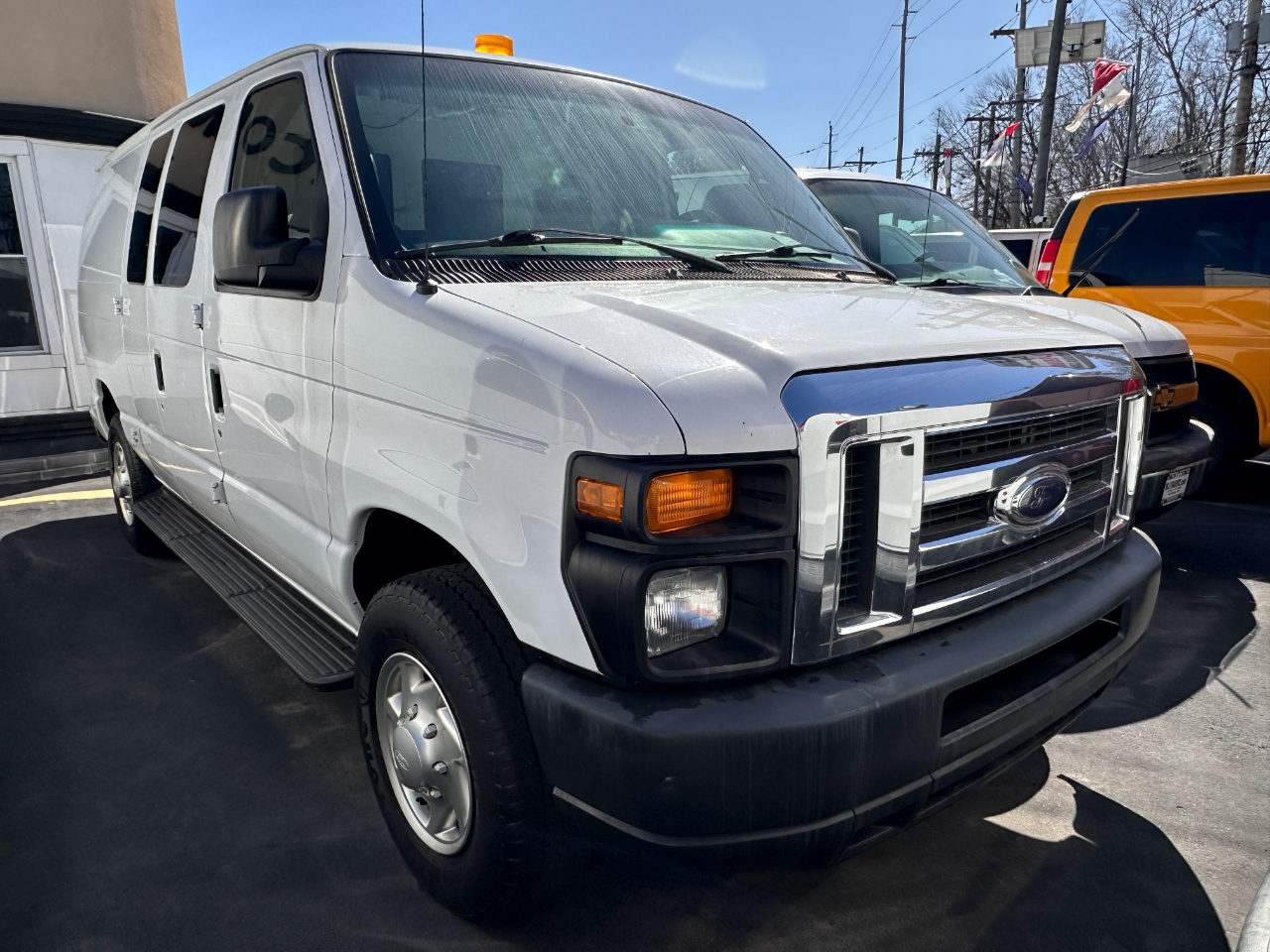 2014 Ford E-Series Econoline Van Commercial's photo