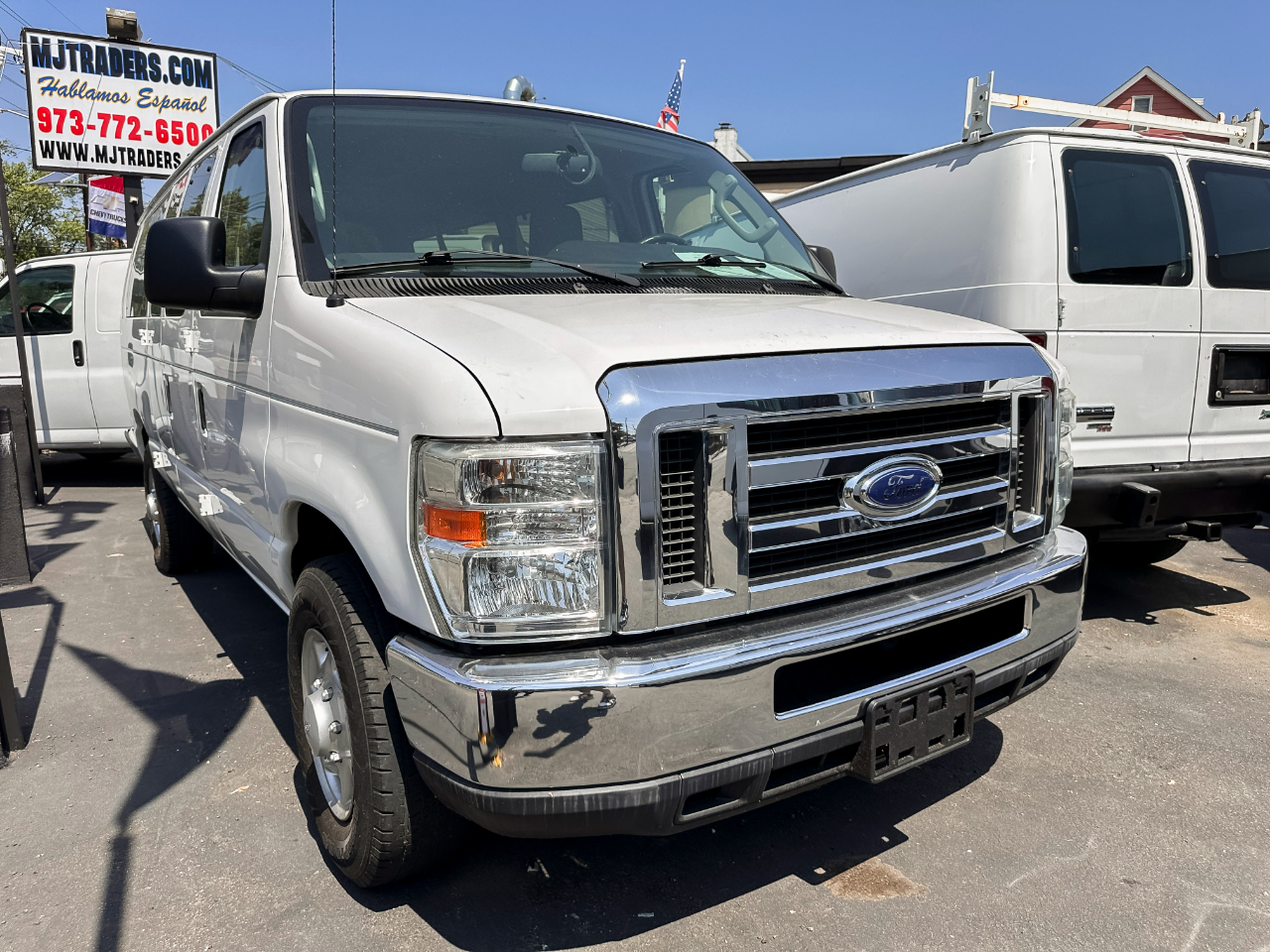 2012 Ford E-Series Econoline Wagon XLT's photo