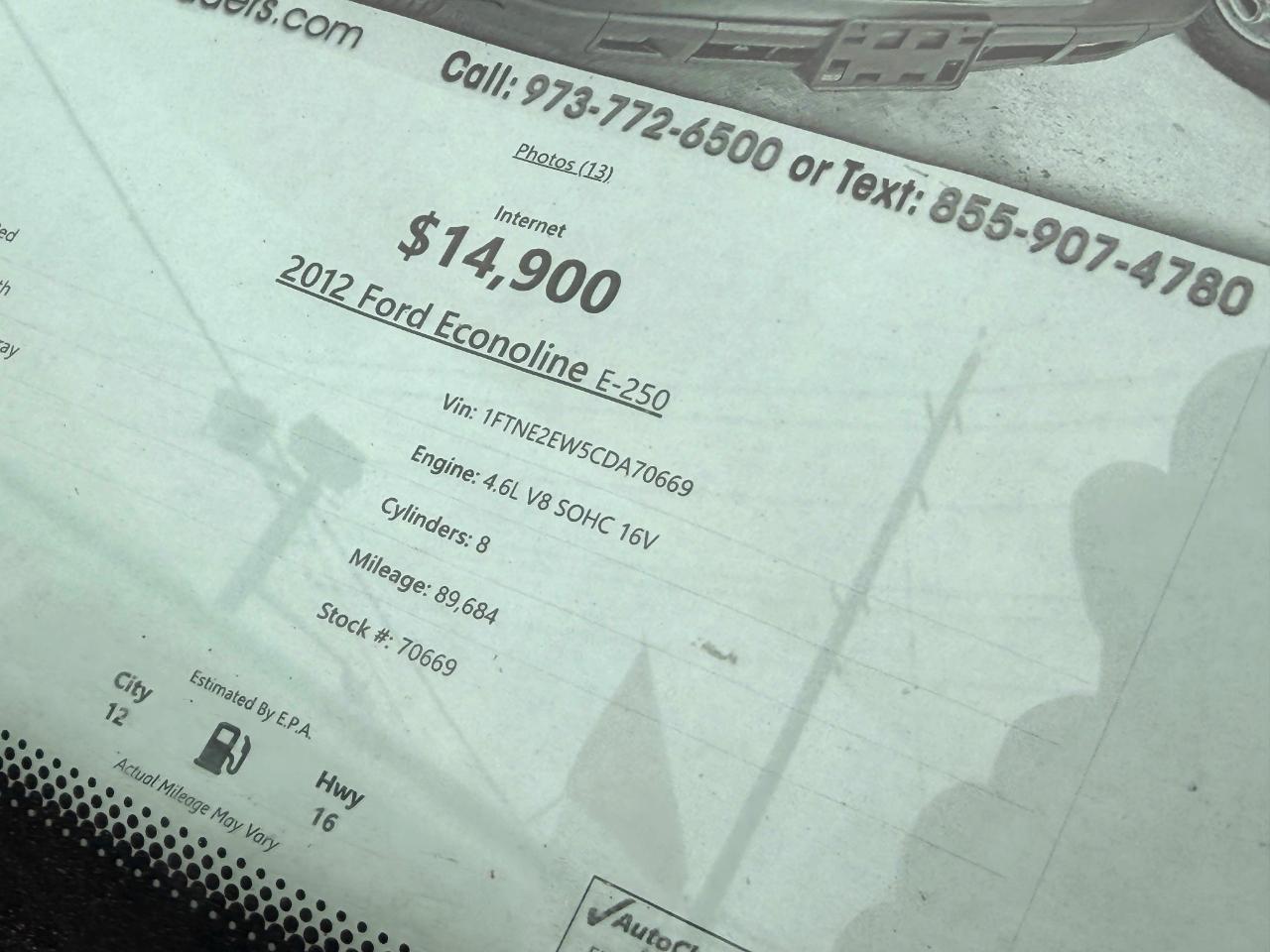 Ford Econoline E-250 2012