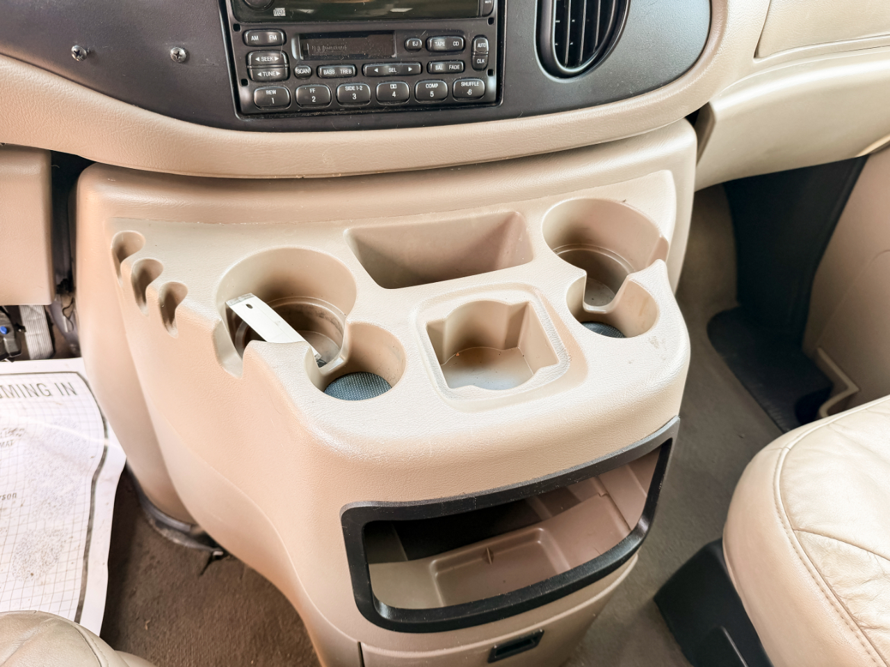 Ford Econoline Wagon E-350 XL Super Duty 2002