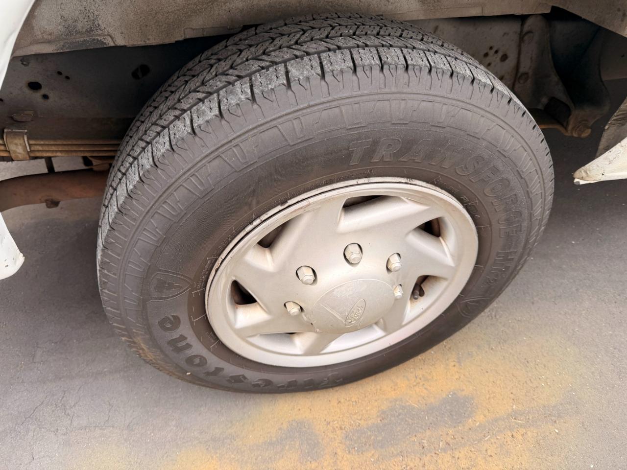 Ford Econoline E-150 2012