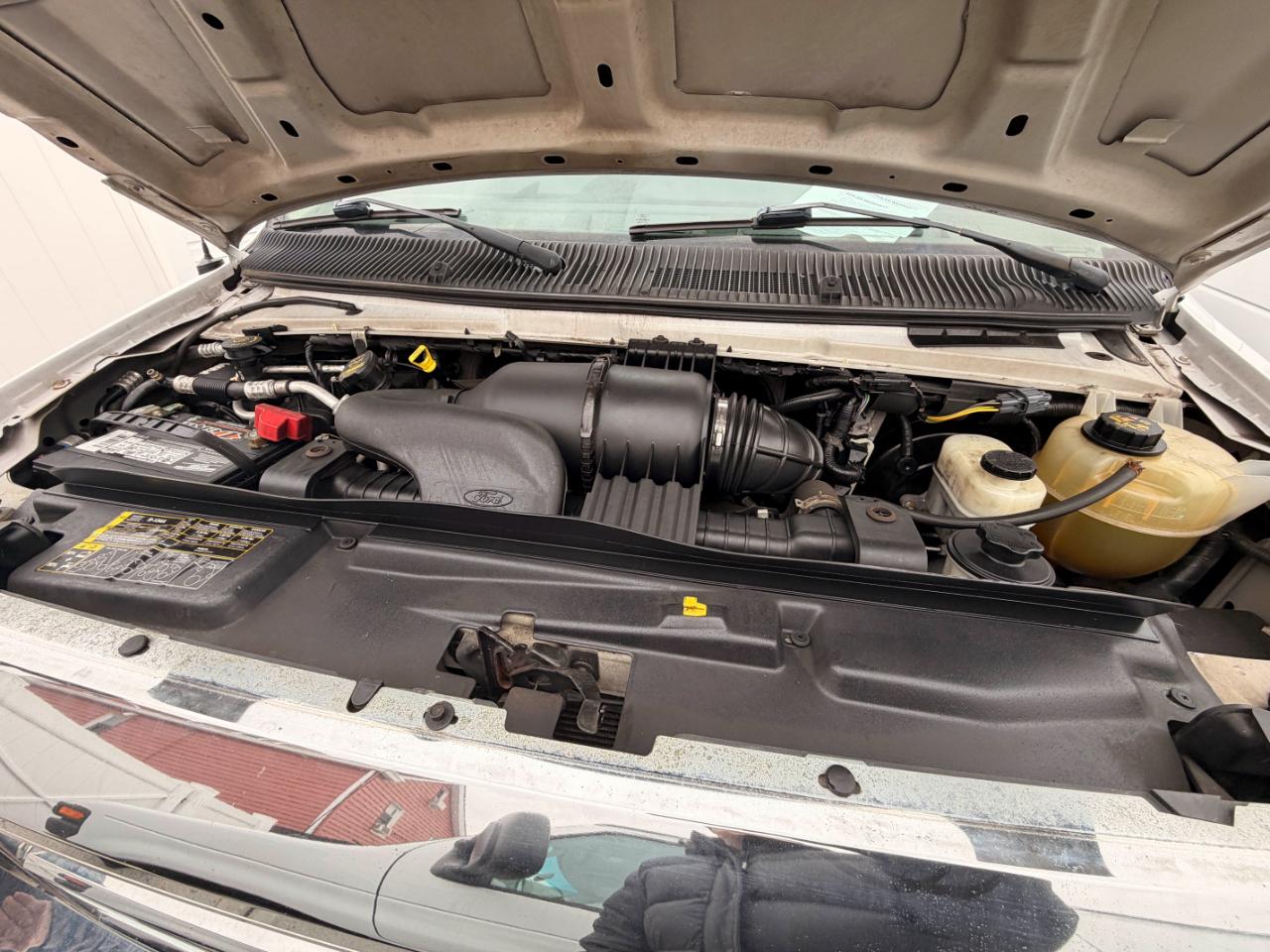 Ford Econoline E-150 2012