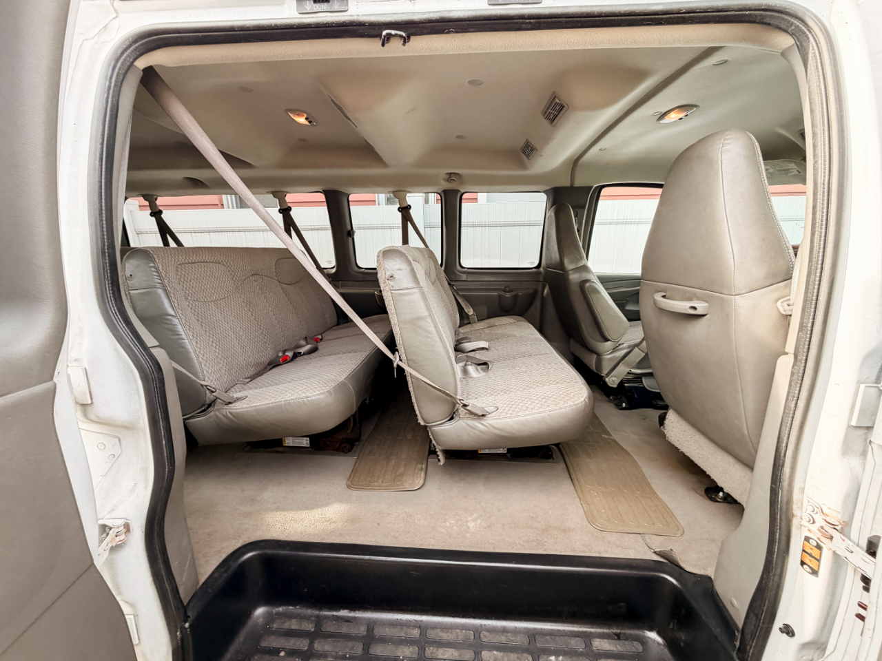 Chevrolet Express 3500 Extended 2006