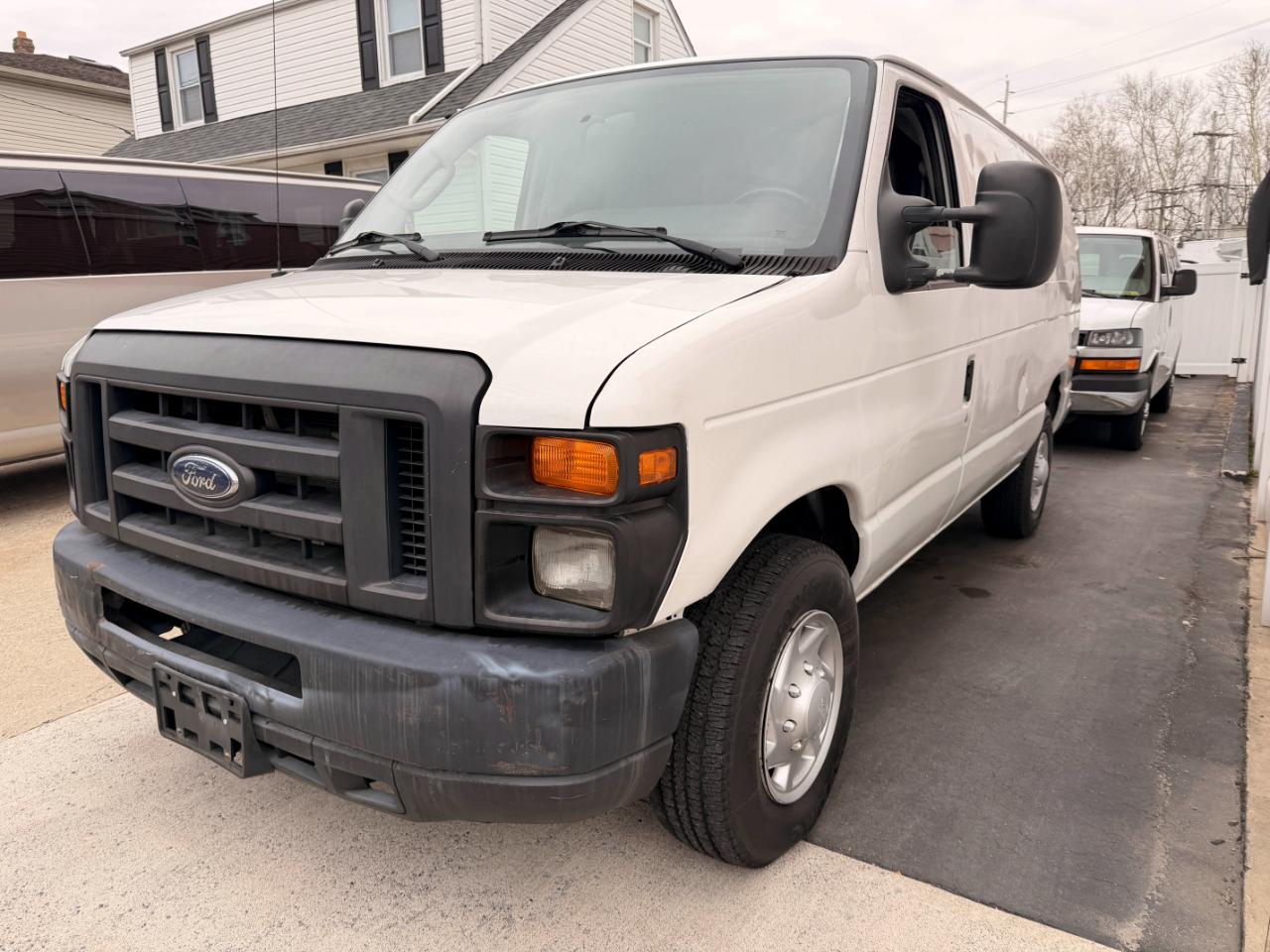 Ford Econoline E-250 2012
