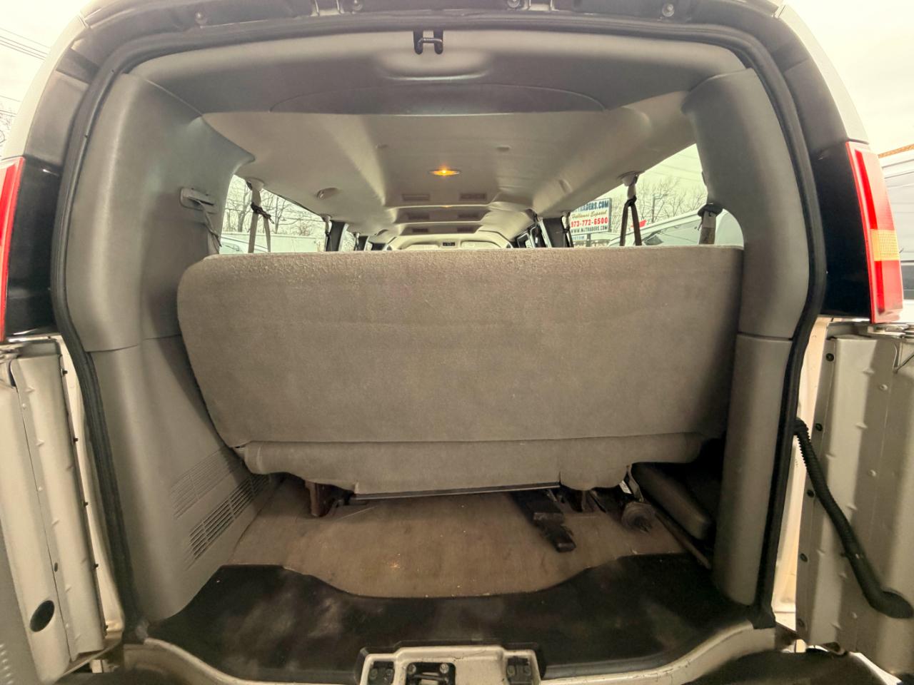 Chevrolet Express 3500 Extended 2005