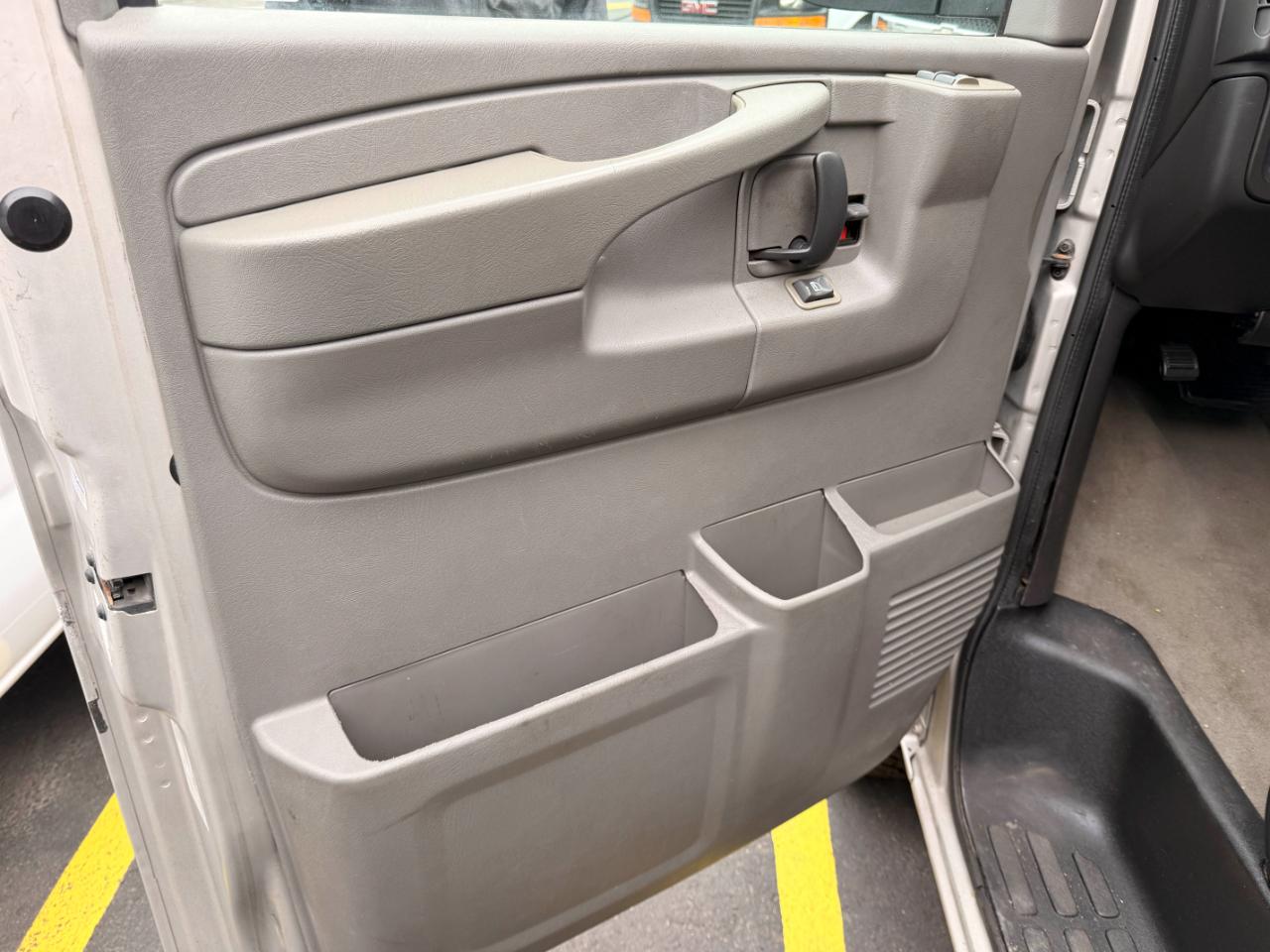 Chevrolet Express 3500 Extended 2005