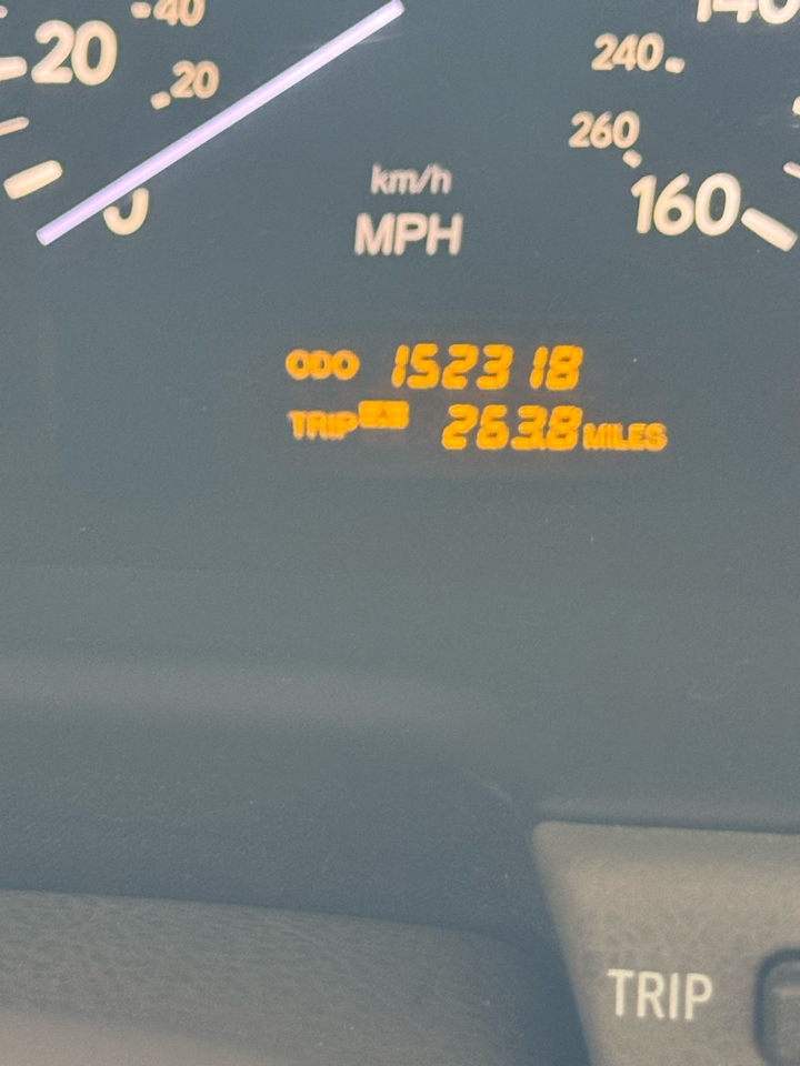 2004 Lexus LS 430 photo 3