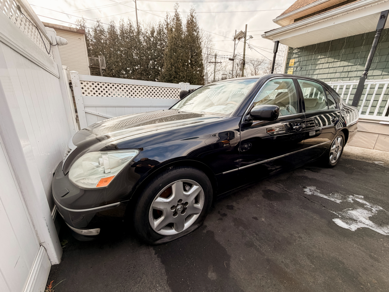 2004 Lexus LS 430's photo