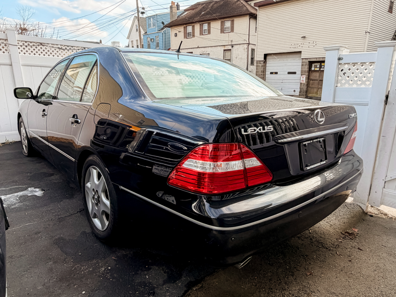 Lexus LS 430 Sedan 2004