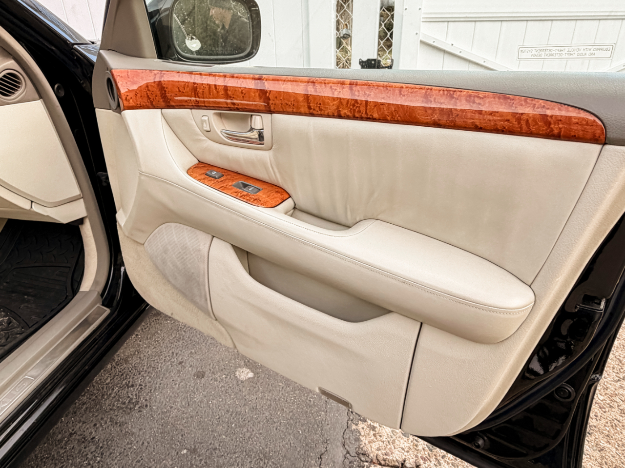 Lexus LS 430 Sedan 2004